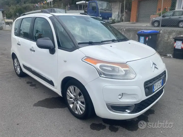 Citroen C3 Picasso 2010 photo 2
