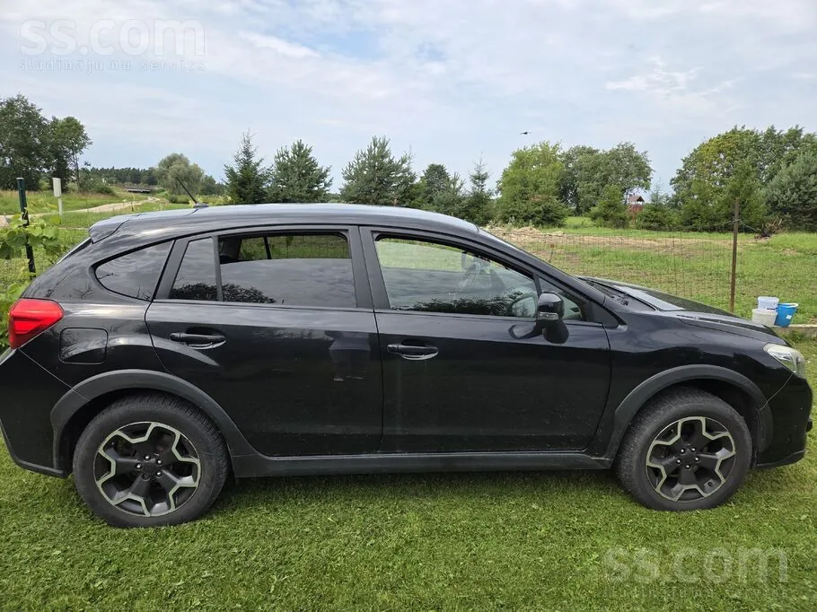 Subaru Xv 2013 photo 2