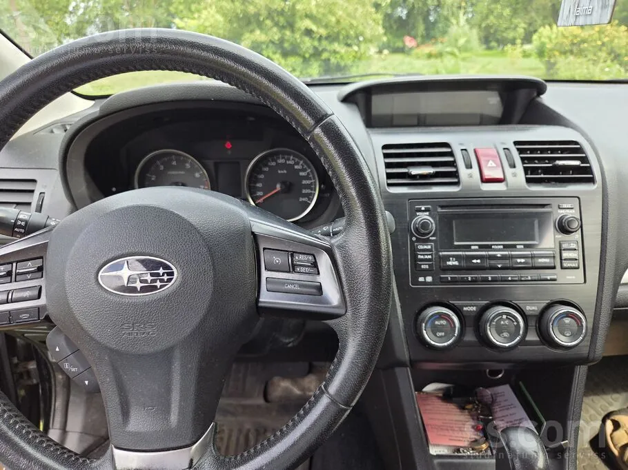 Subaru Xv 2013 photo 3