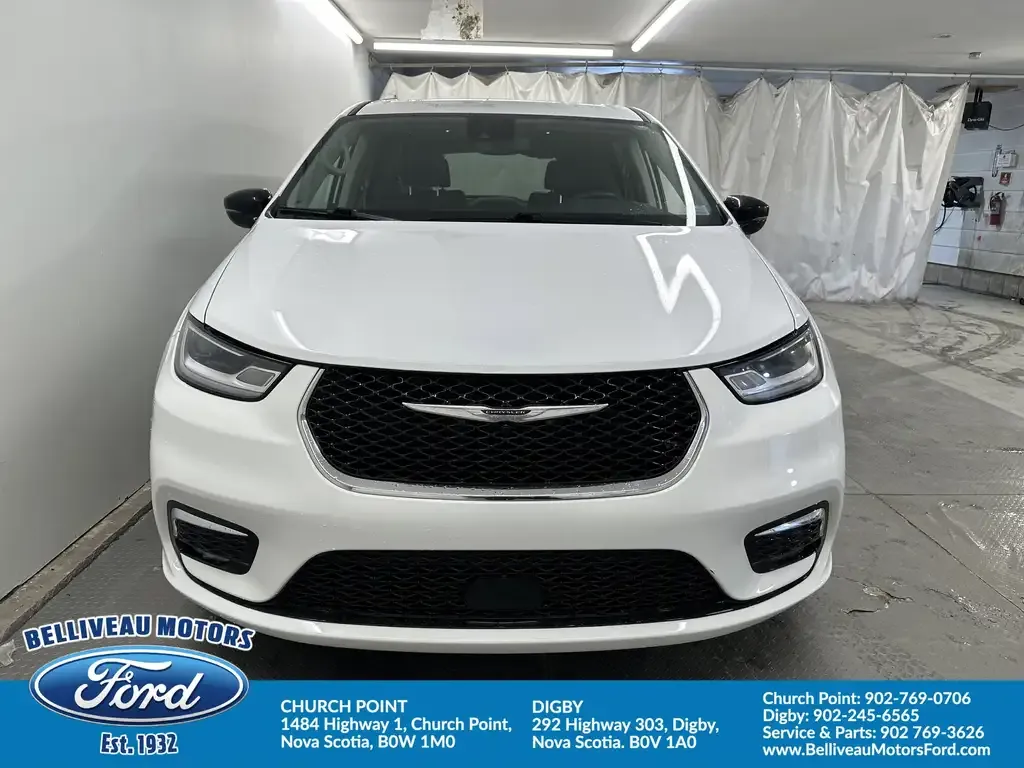 Chrysler Pacifica 2024 photo 4