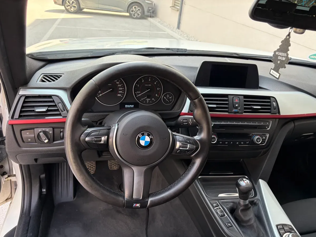 BMW 3 Series 2014 photo 3