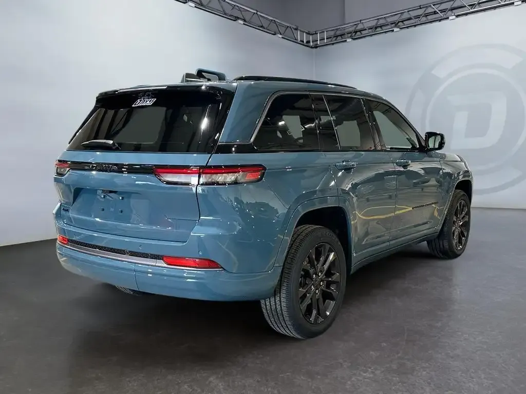 Jeep Grand Cherokee 2026 photo 5