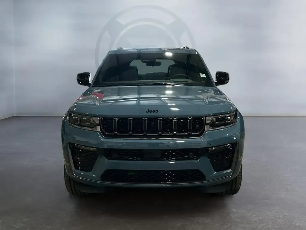 Jeep Grand Cherokee 2026 photo 2