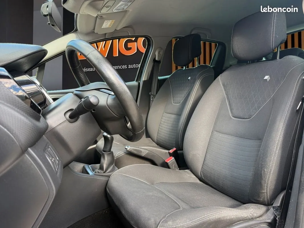 Renault Clio 2014 photo 5