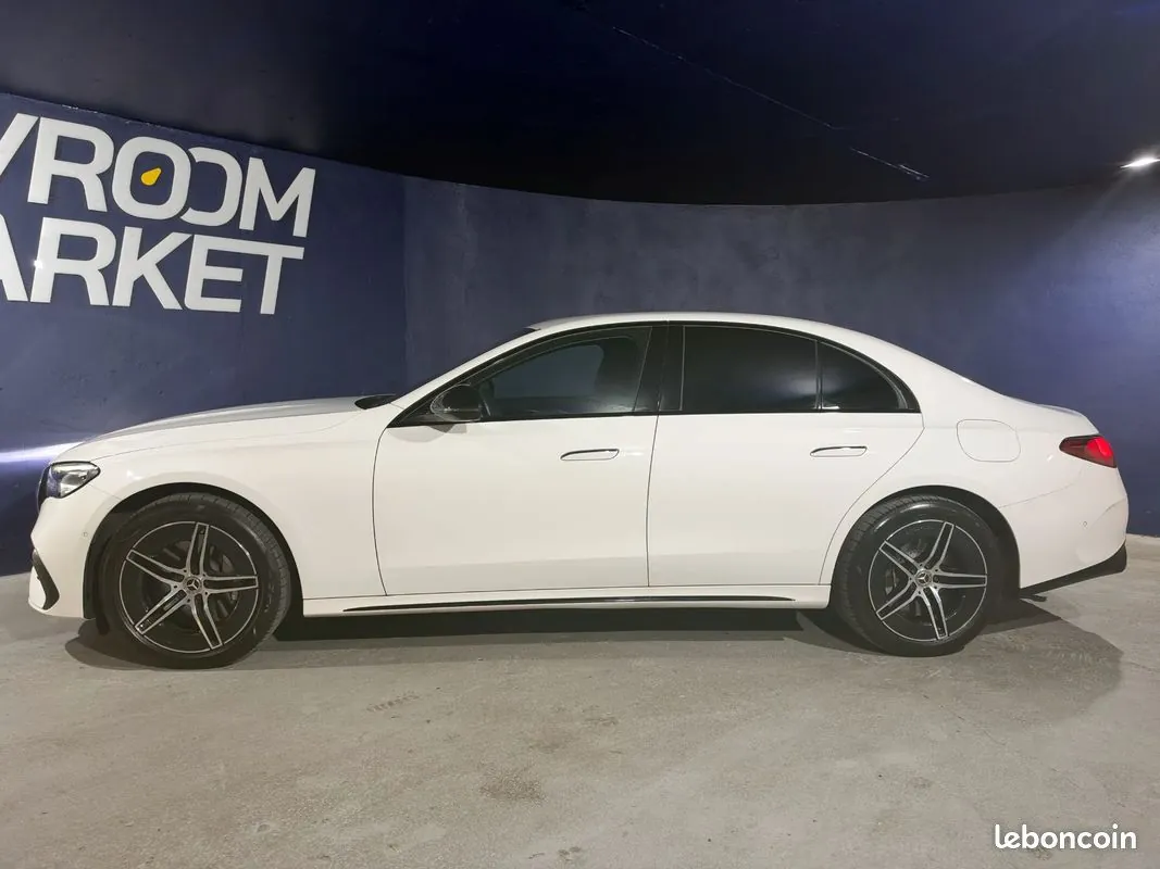 Mercedes-Benz E-Class 2023 photo 3