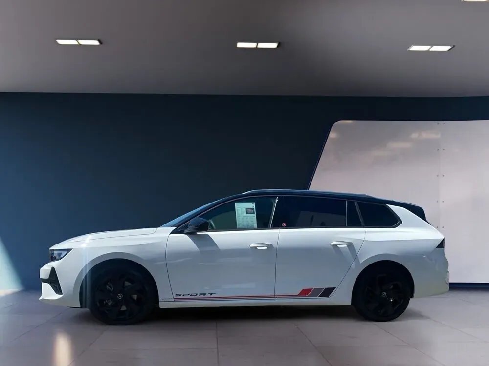 Opel Astra 2025 photo 2