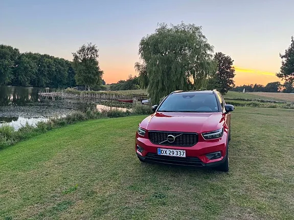 Volvo Xc40 2018 photo 2