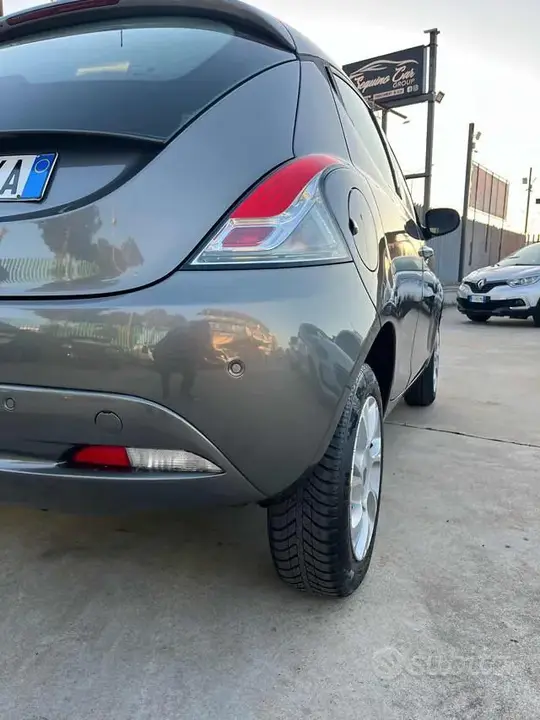 Lancia Ypsilon 2016 photo 3