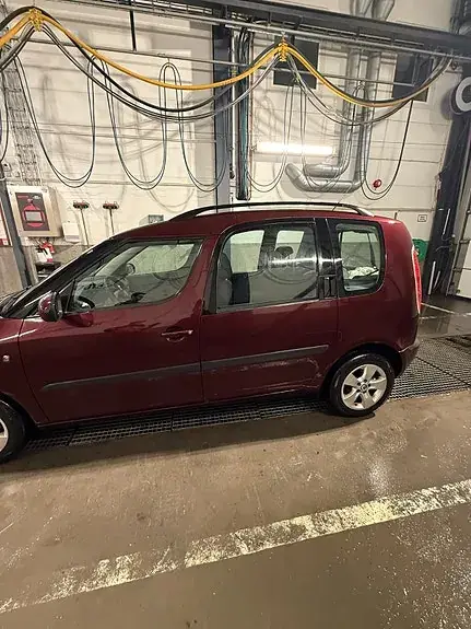 Skoda Roomster 2011 photo 3