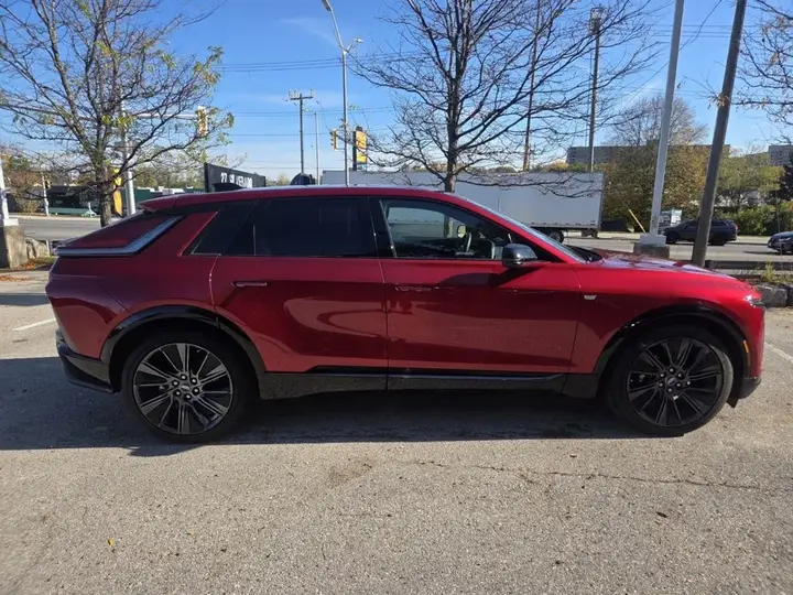 Cadillac Lyriq 2026 photo 4