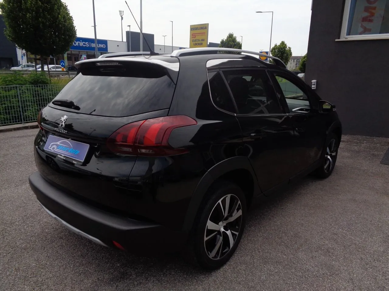 Peugeot 2008 2017 photo 5