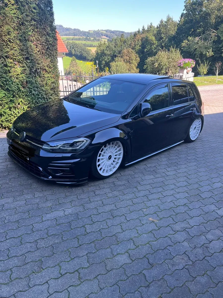 Volkswagen Golf 2019 photo 2
