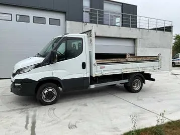 Iveco Daily 2019 photo 3