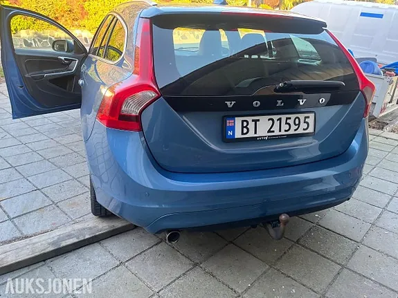 Volvo V60 2015 photo 4