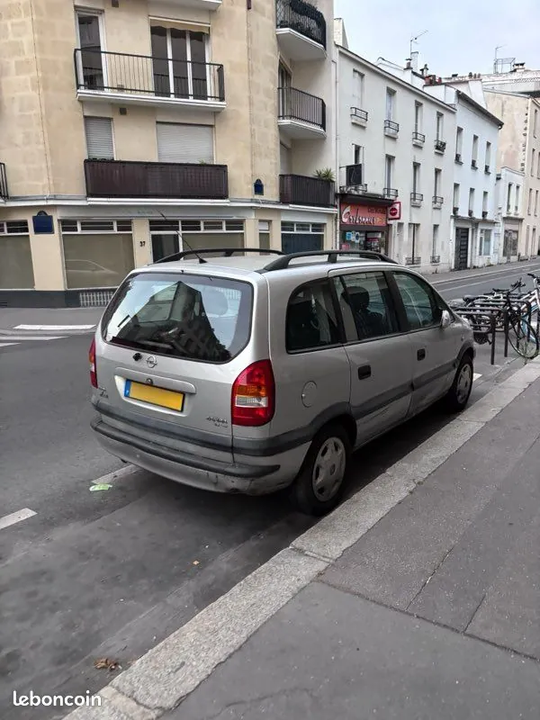 Opel Zafira 2000 photo 2