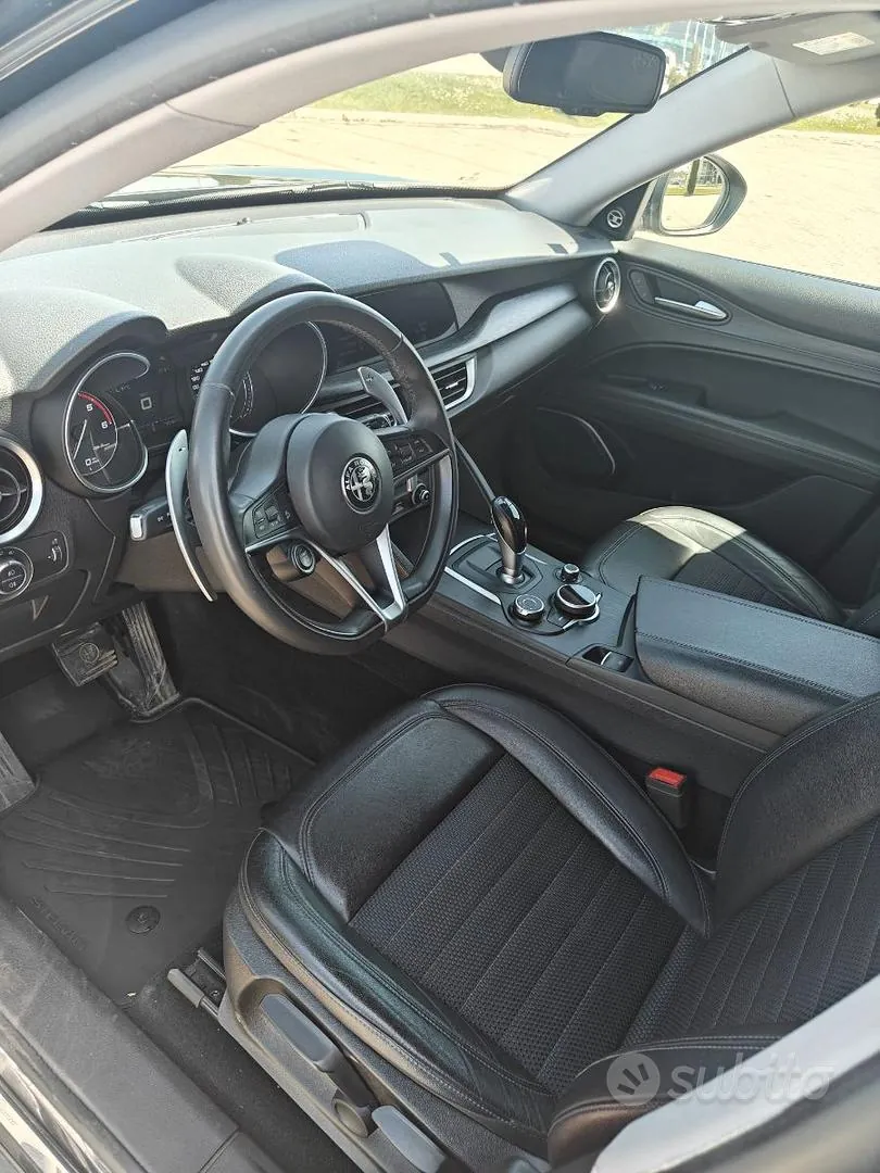 Alfa Romeo Stelvio 2017 photo 5