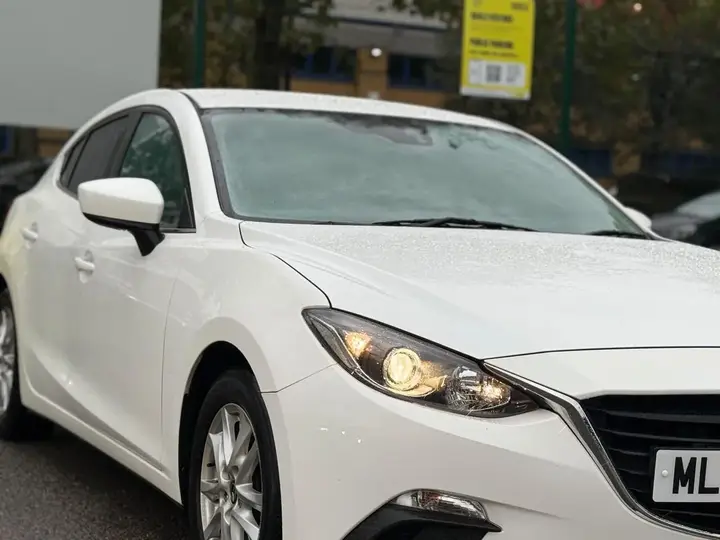 Mazda Mazda3 2014 photo 4
