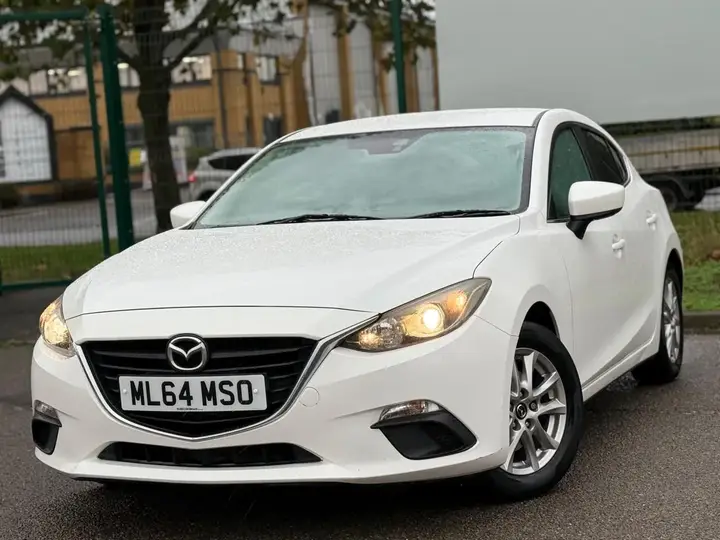 Mazda Mazda3 2014 photo 3