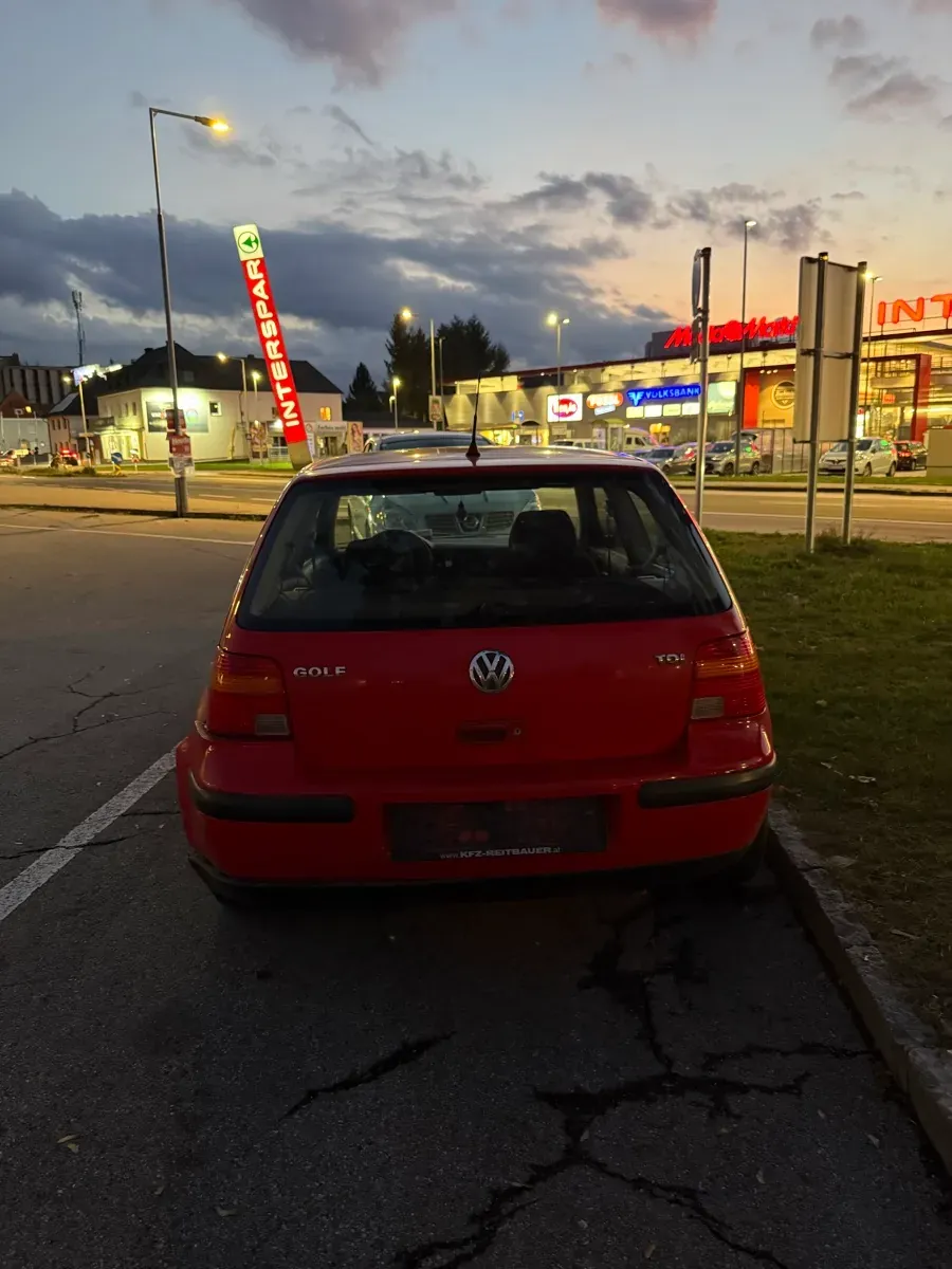 Volkswagen Golf 1998 photo 2