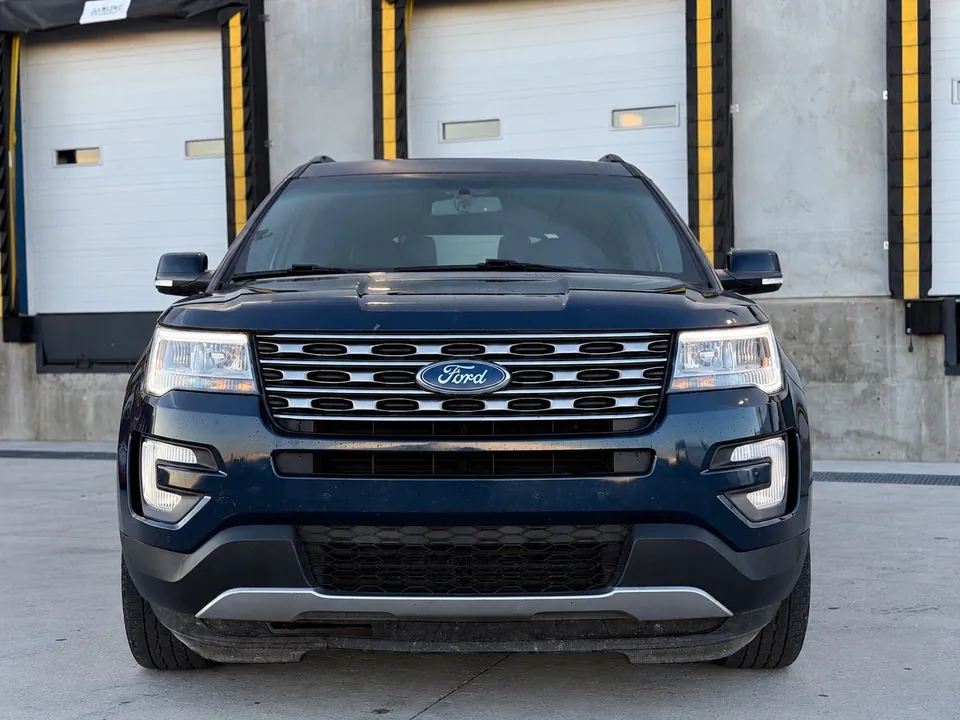Ford Explorer 2017 photo 2