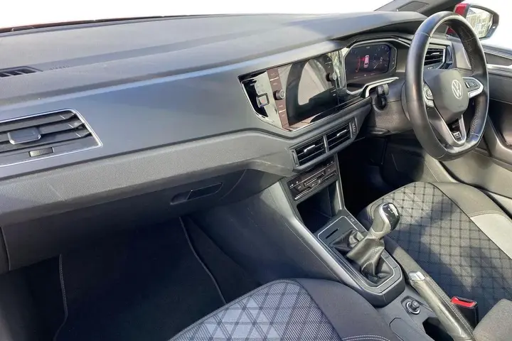 Volkswagen Polo 2023 photo 2