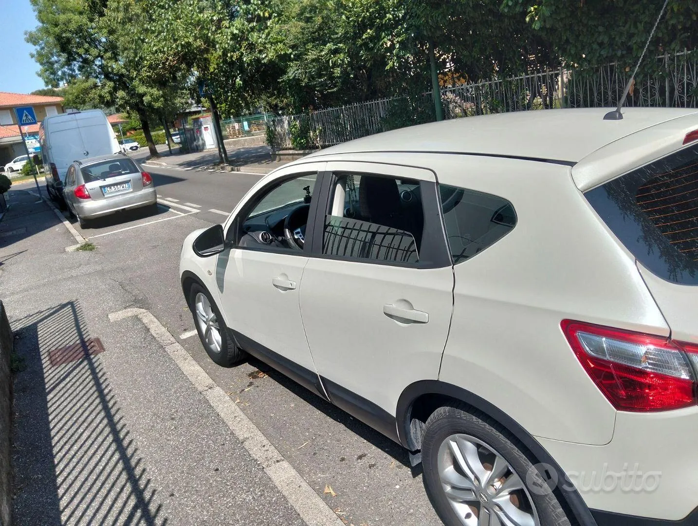 Nissan Qashqai 2013 photo 3