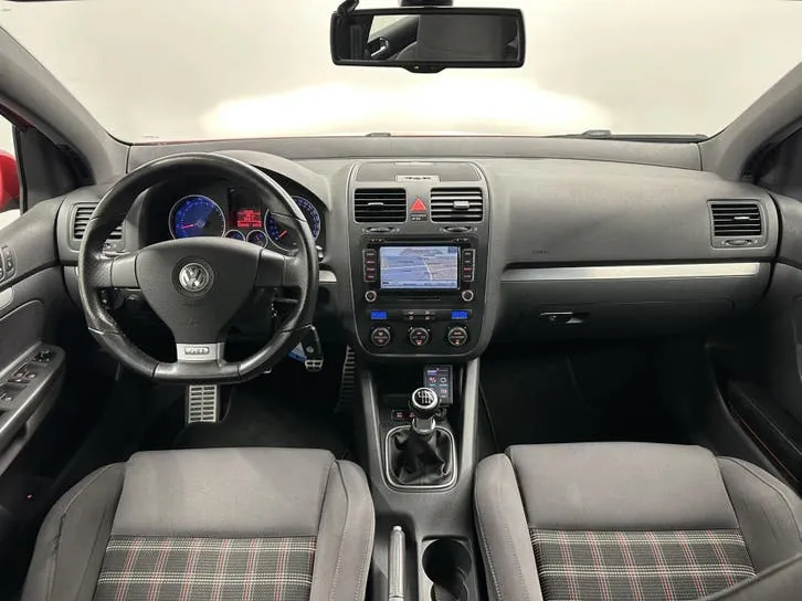 Volkswagen Golf 2008 photo 2