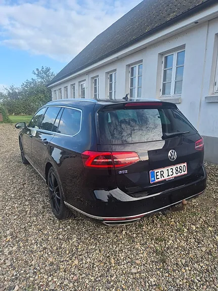 Volkswagen Passat 2018 photo 2