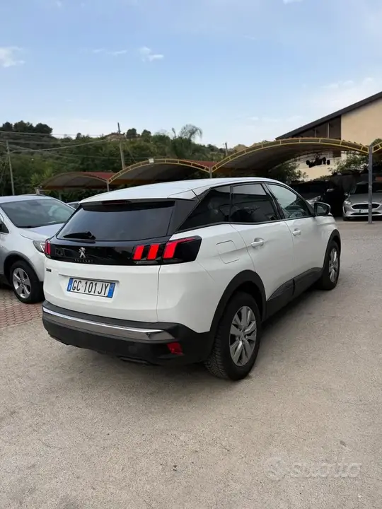 Peugeot 3008 2020 photo 4