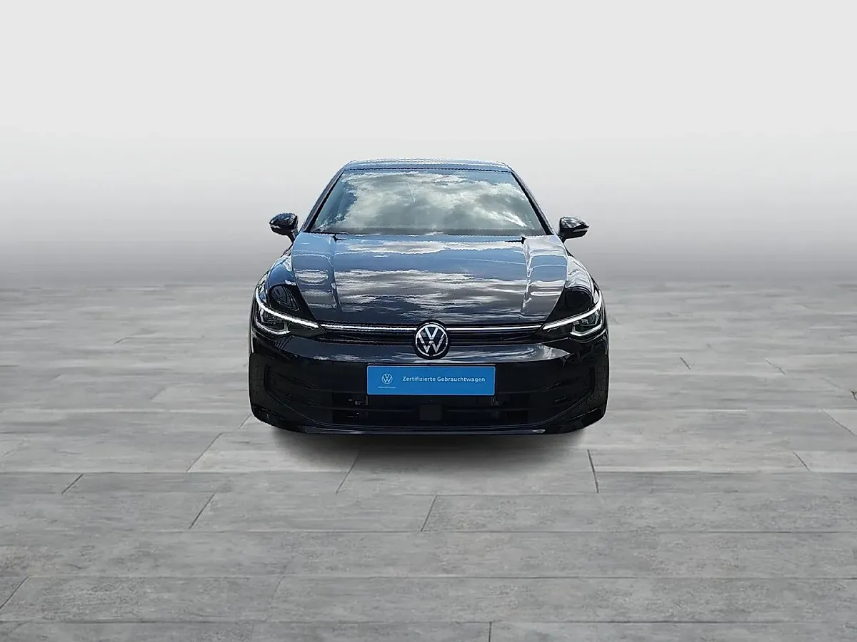 Volkswagen Golf 2026 photo 2