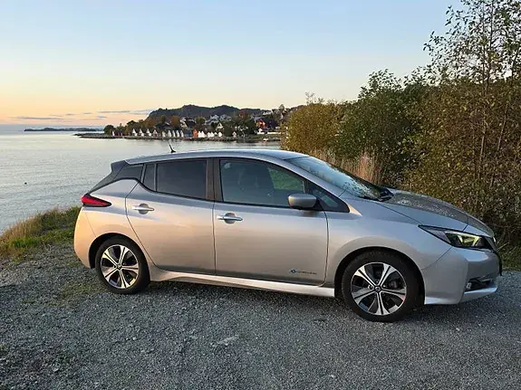 Nissan Leaf 2019 photo 3