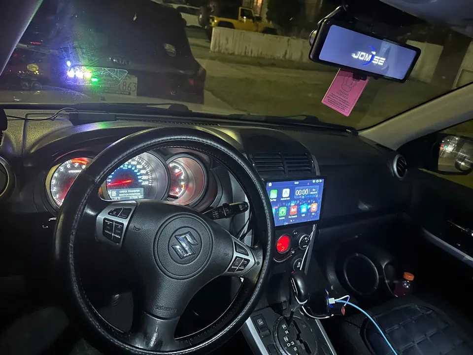 Suzuki Grand Vitara 2012 photo 3