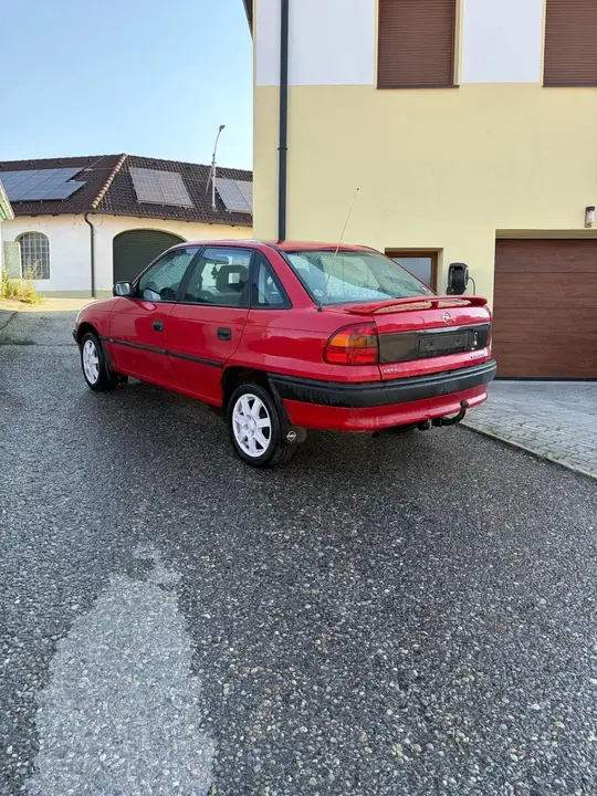 Opel Astra F 1996 photo 3