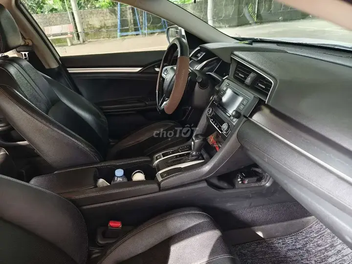 Honda Civic 2018 photo 5