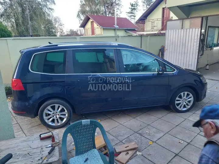 Seat Alhambra 2015 photo 4