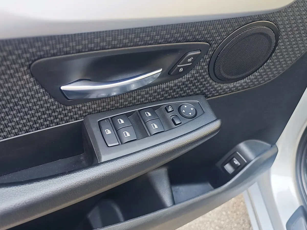BMW 2 Series 2019 photo 3