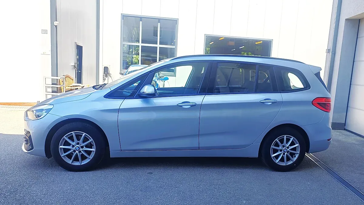 BMW 2 Series 2019 photo 2