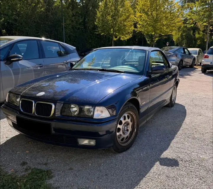 BMW 320I Cabrio