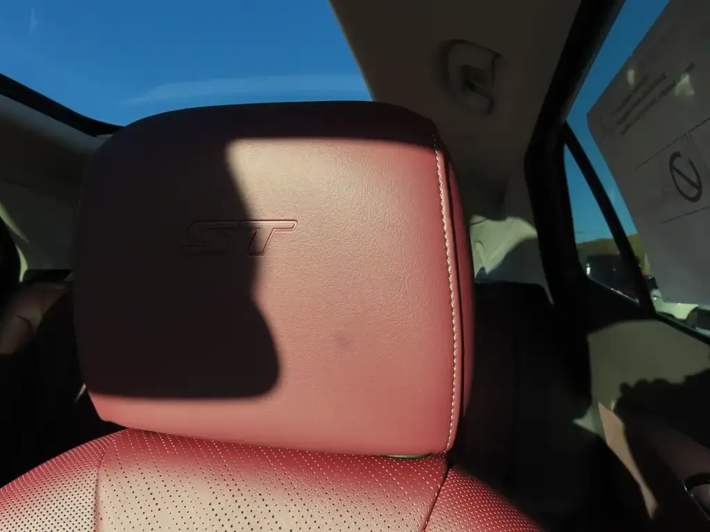 Buick Envision 2026 photo 4