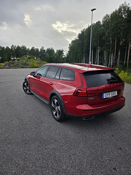 Volvo V60 Cross Country 2019 photo 3