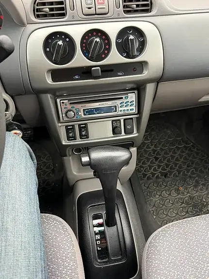 Nissan Micra 2002 photo 5