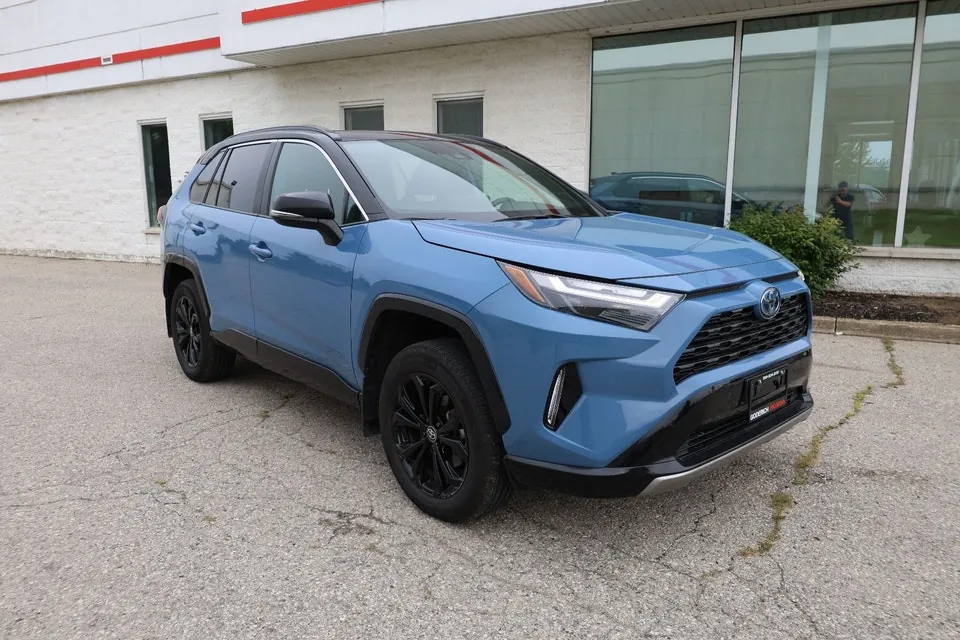 Toyota Rav4 2024 photo 2