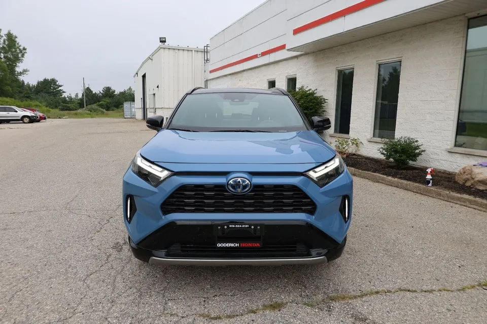 Toyota Rav4 2024 photo 3