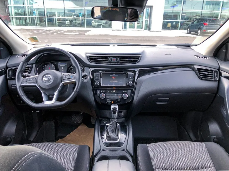 Nissan Qashqai 2023 photo 2