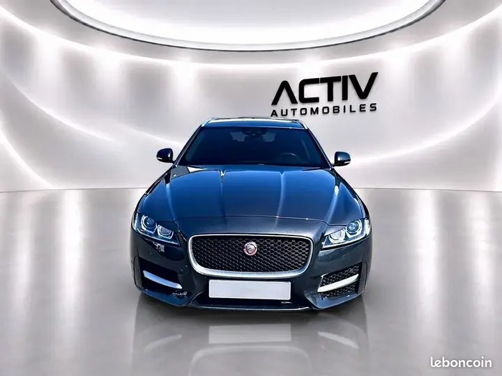 Jaguar Xf 2020 photo 2