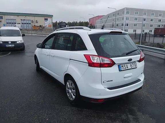 Ford Grand C-Max 2012 photo 4