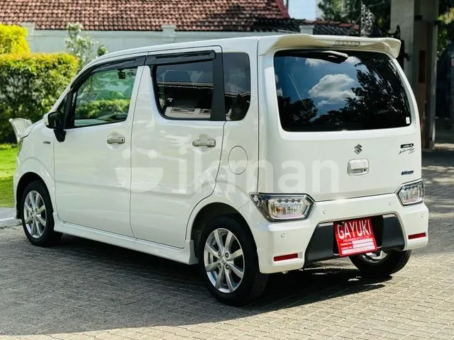 Suzuki Wagon R 2024 photo 2