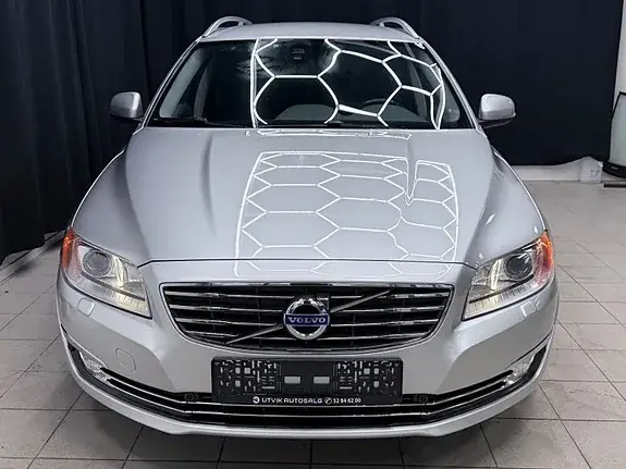 Volvo V70 2014 photo 2