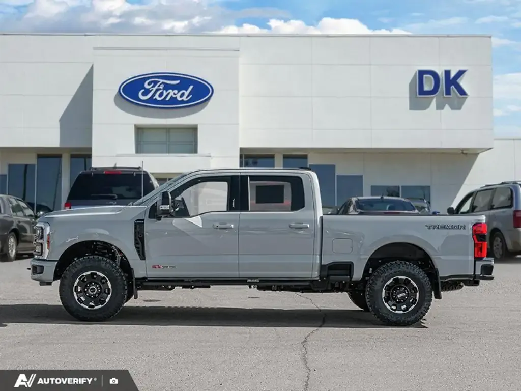 Ford F 350 2026 photo 3