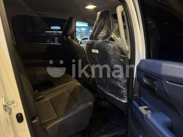 Toyota Hilux 2025 photo 5